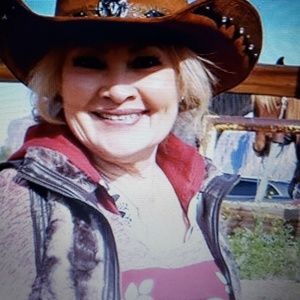 Meet your Posher, Linda